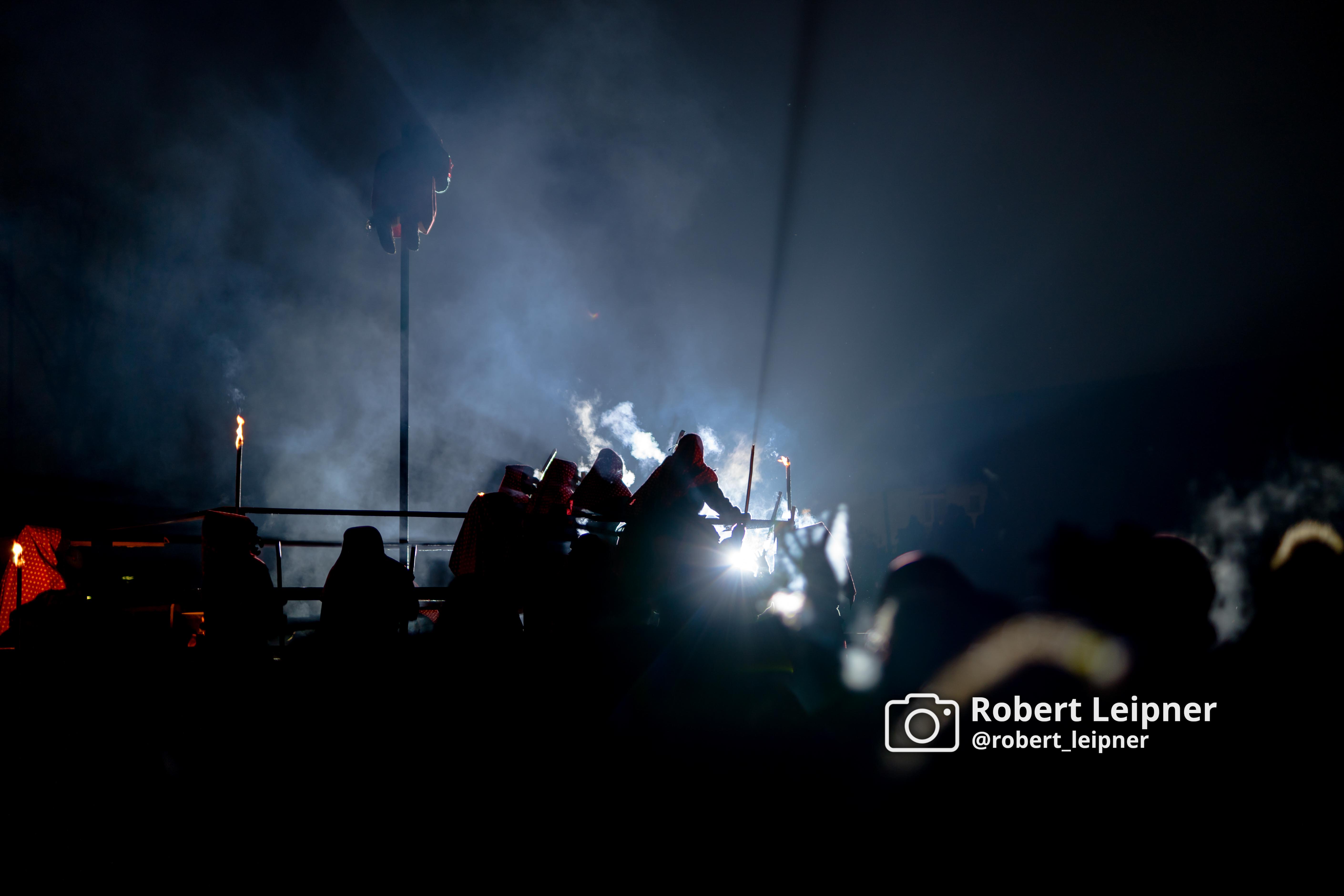 Hexen der Dorauszunft Saulgau auf dem Podest auf dem Marktplatz